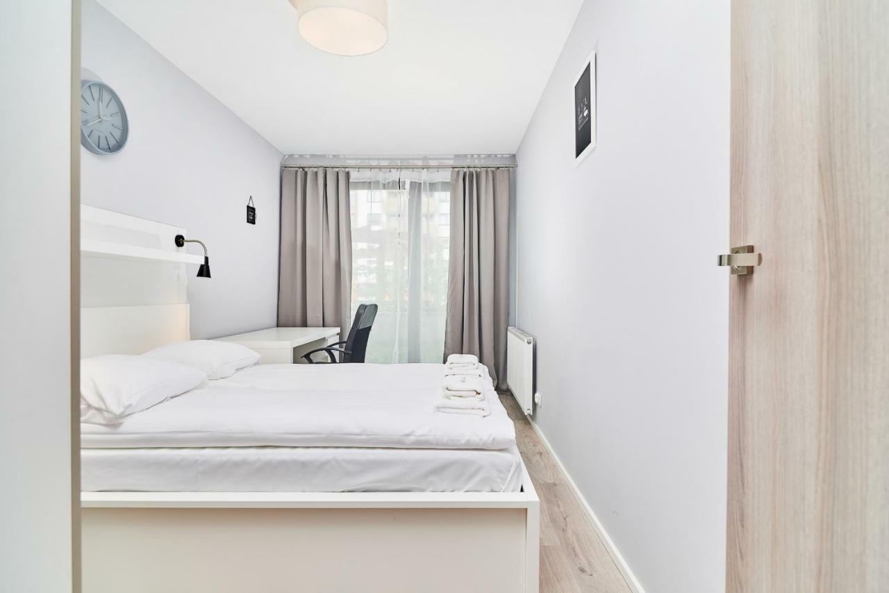 Apartment Swistackiego With Free Garage Wroclaw By Renters Extérieur photo